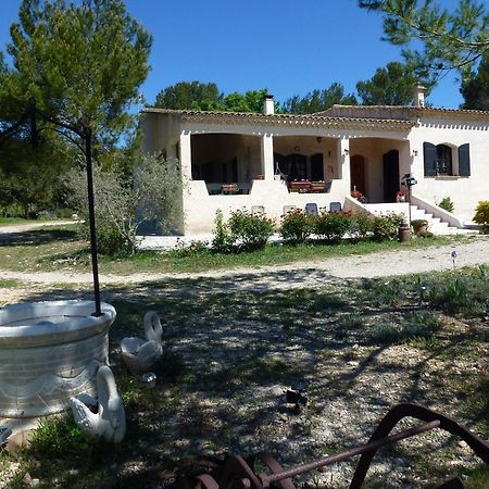 Chambre D'Hotes La Pinede Lambesc Bagian luar foto
