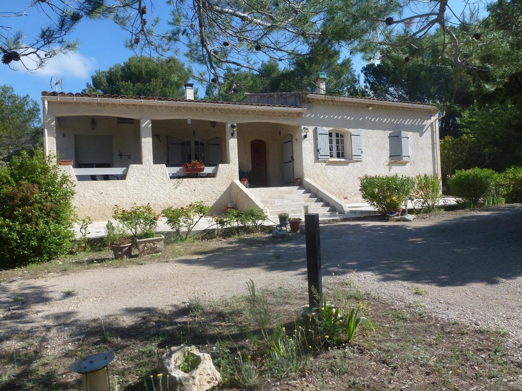 Chambre D'Hotes La Pinede Lambesc Bagian luar foto